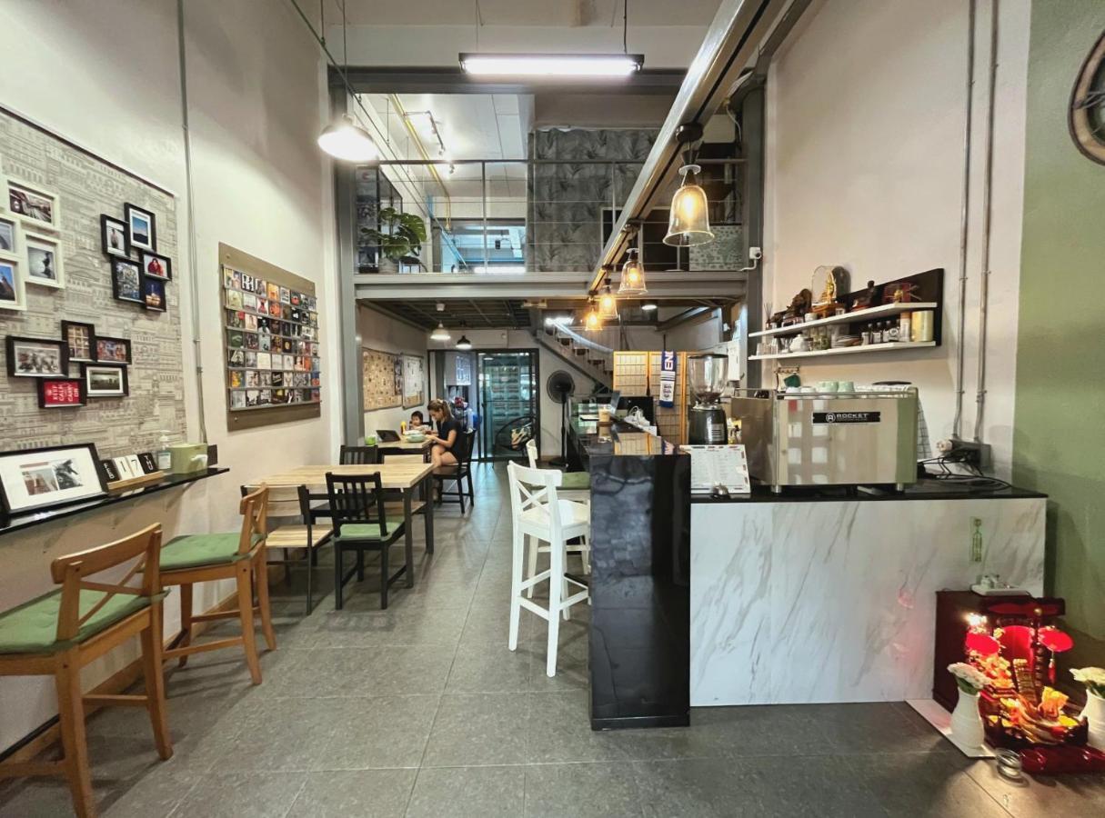 Hybrit Hostel&Cafe Hat Yai Exteriör bild